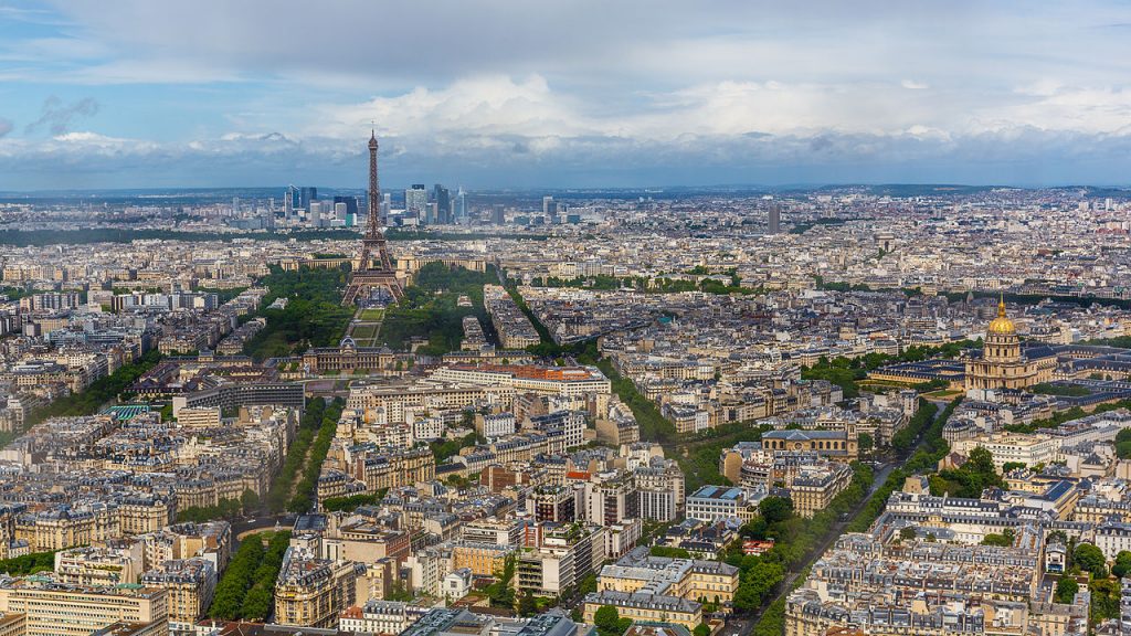 Vyhlídka na Paříž a Eiffelovu věž z Tour Montparnasse