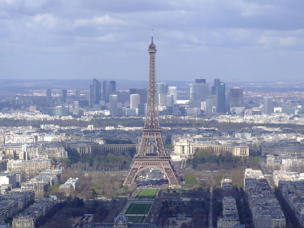 Eiffelova věž z Tour Montparnasse